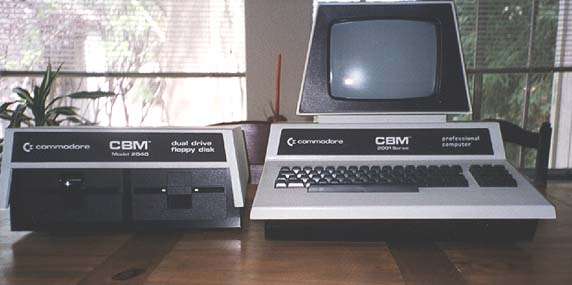 Commodore CBM 2001 System (32K RAM) with CBM 2040 dual floppy disk drive